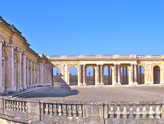 Grand Trianon Ext - Where Art Inspires Beauty